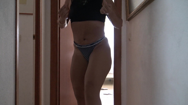 Souzan Halabi: Egípcia esposa de corno, buceta peluda adora sexo todos os...