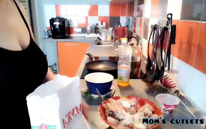 VikkiGeorgia: 엄마의 자지를 빨아주는 엄마