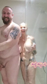 A Shower and Piss with a Londoner
