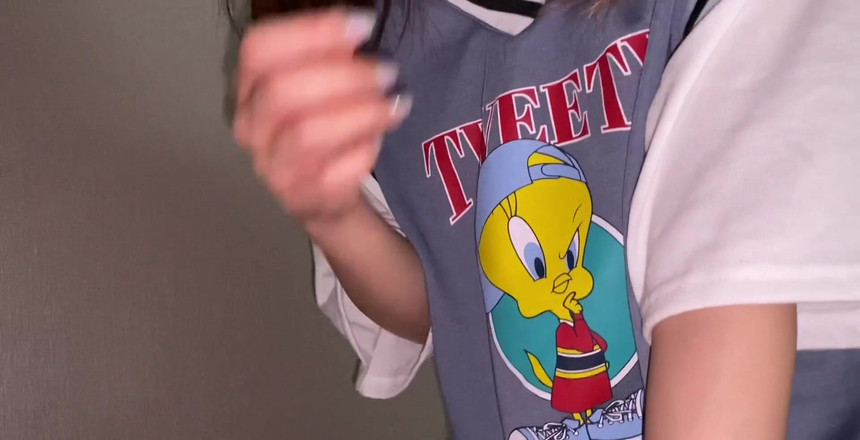 Gionji Miyu: Мої бюстгальтери змушують мене виглядати молодше?