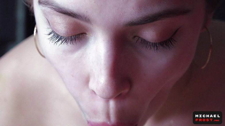 Michael Frost Pro: あなたは間違いなくこの美しさから射精するでしょう