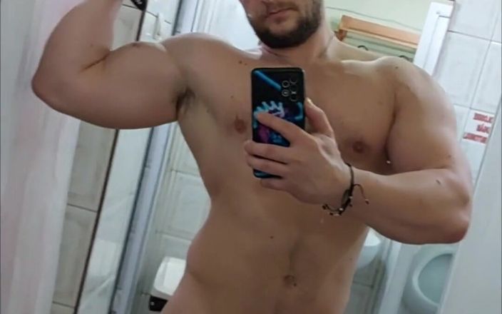 Michael Ragnar: Naked N Gym Flexing N Mirror and Naked Photos After...