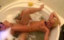 Deutschland porn: Real wet lesbian bath!!!