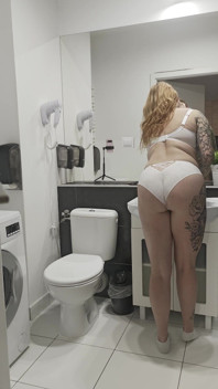 Stepmommy Changes Her Underwear and Then Goes to Pee