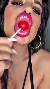 Brunette with Dick Sucking Lips