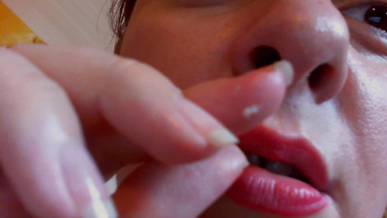 Nicoletta Embassi: Nose hard fetish