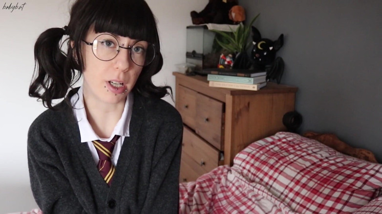 Fetpup: Une fille gryffindor se fait baiser sans capote