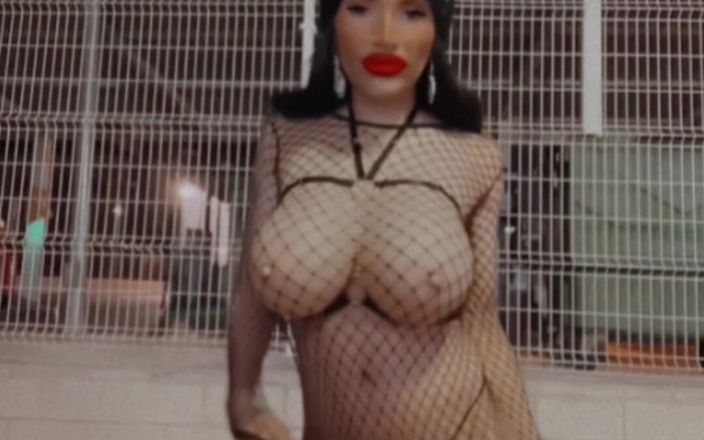 Sissy Slut Brianna: Mastürbasyon yapıyorum ve benzine boşalıyorum
