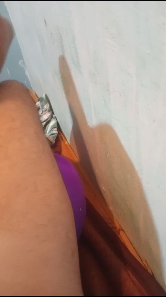 Gulaab: Seja eu o segredo do seu quarto, minha querida