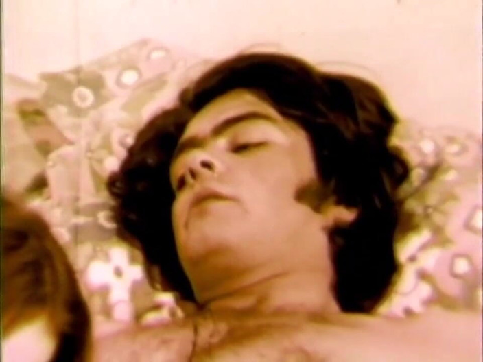 Vintage Usa: Hot young slut rides a big cock
