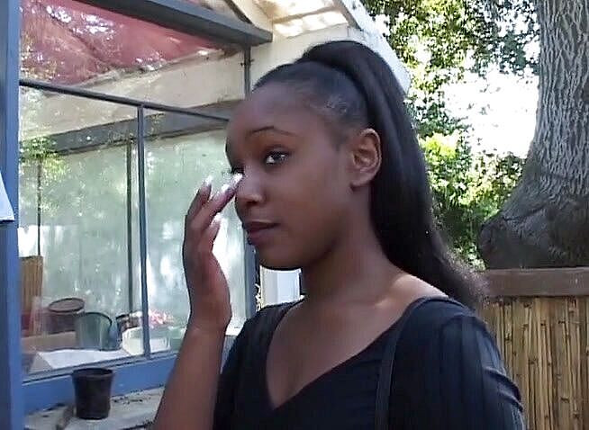 Black Jass: Awek coklat sukakan zakar besar