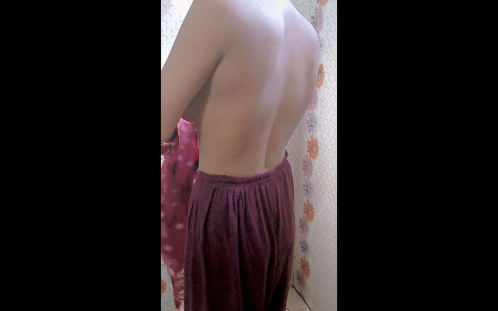 Sumaiya tasnim: 내 샤워 비디오.