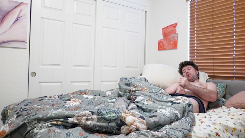 Erin Electra: Erwischt Von Masturbierende Stiefmutter Fickt Es Für Ihn