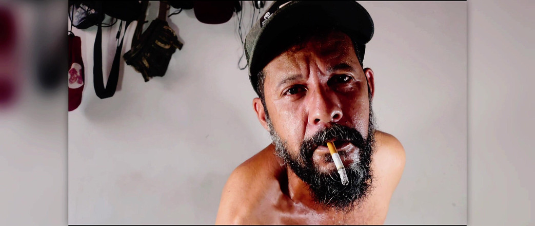 Stink HairyMale: Fumare il primo giorno del 2026