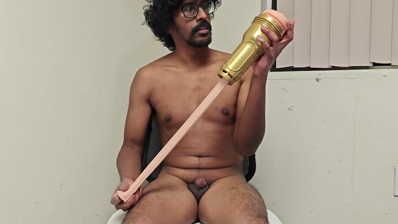 NANDgasm: Recenze Original Fleshlight Launch (telefon se přehřál na konci)