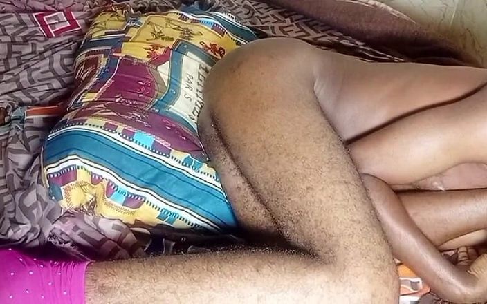 Sexydaddy: 两个电工在沃尔特酒店做爱被抓