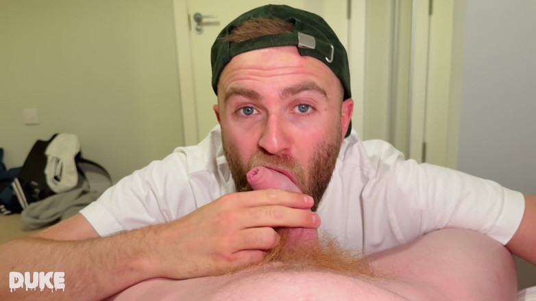 8IncherGinger: Глибокий заглот і сперма по всьому сексуальному нижньому обличчю