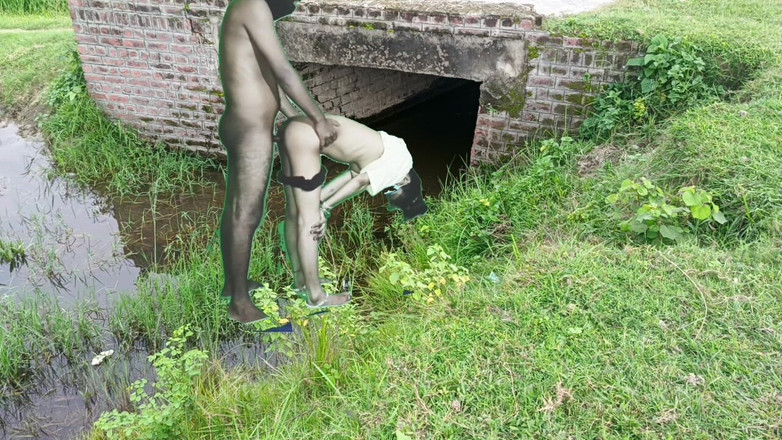 RAKP355: Нове індійське мусульманське секс-відео дівчини з коледжу та подруги дезі