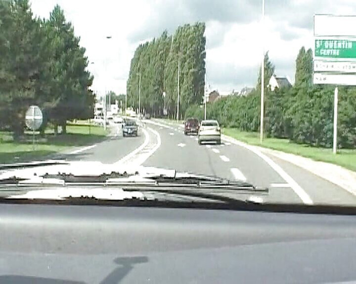 Videos Francaises: エキゾチックなフランス人美女が複数のコックによって破壊される