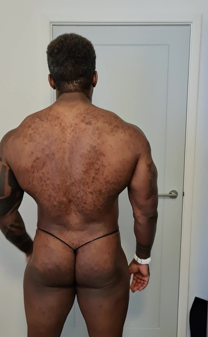 Amadeus: Zapisz chcę utworzyć hashtag co powinniśmy nazwać to tak wy...