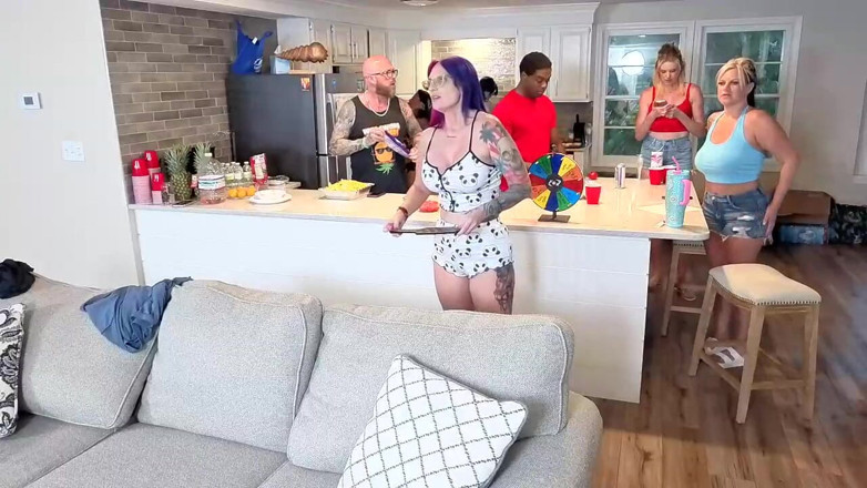 Dom Cruise: Food and Pussy Eating. a Hot Wife Live Cooking Show...