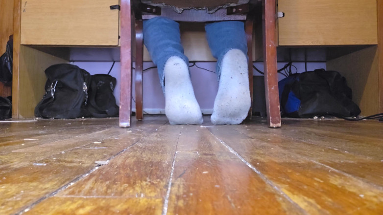 Miss Dimples: Enby Teases You with Their Soles