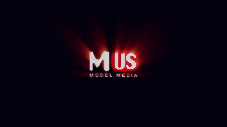 Model Media US: Jerkaoke con Lauren Phillips y Gia Derza