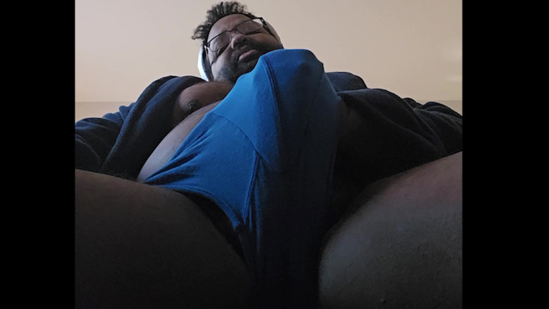 Eddie Venezuela: Black Step Dad Gifts You with His Yule Log for...