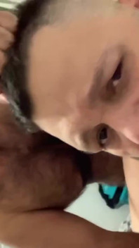 Mollig, reitet seinen meister