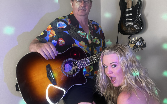 VegasBecky: Groupie ger rocker ett trevligt tips