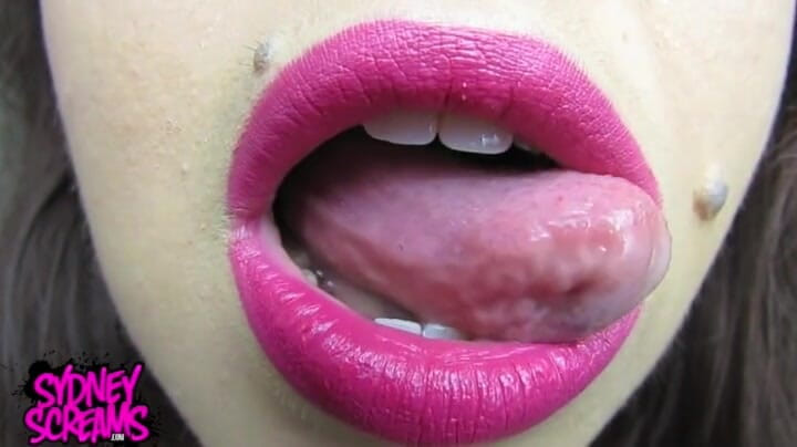 Sydney screams fetish: Mac rossetto rosa rocket 