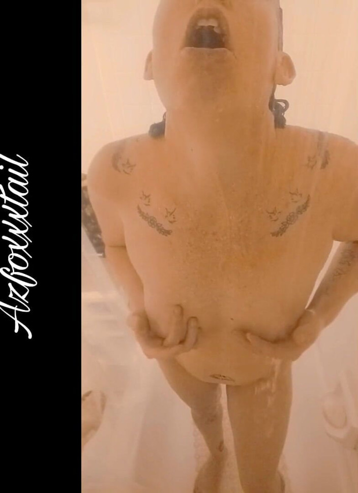 AzFoxxxTailPhelicia: Shower1-spit_22-02-21
