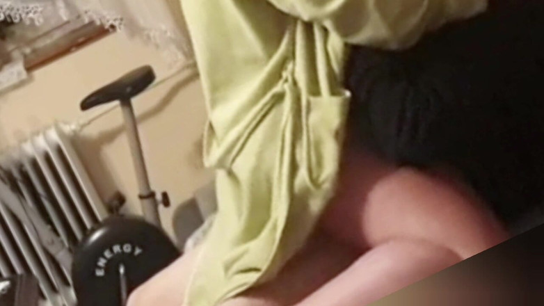 Common Keywords: Awek India yang cantik dikongkek jirannya