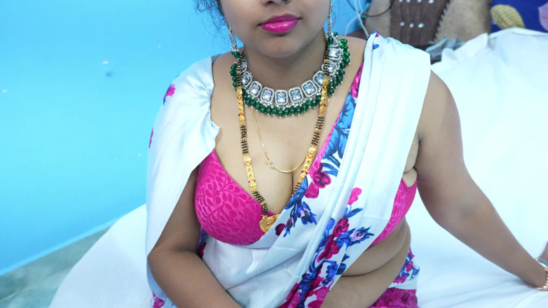 Nelam bhabhi: Desi Bhabhi Massage and Anal Sex Sexy Audio