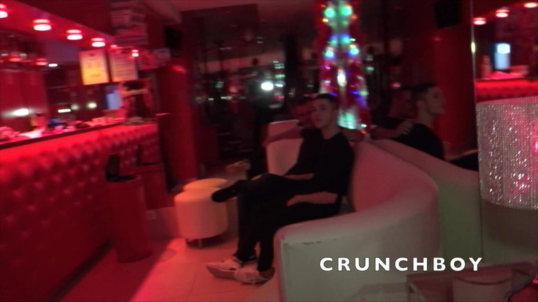 HARD FUCKER FROM MADRID: Twink在公共桑拿浴室生性交