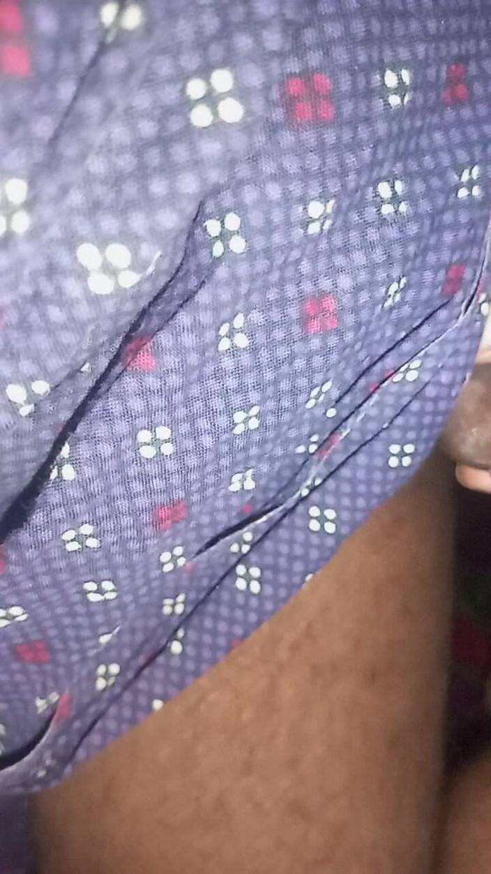 Hungry cliff: Bite desi