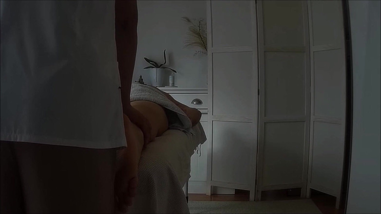 Cuckoby: Privé full-service Aziatische massagesalon