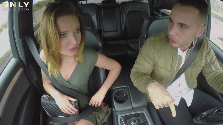 Only3x: No shopping, just screwing for slutty Mia Ferrari