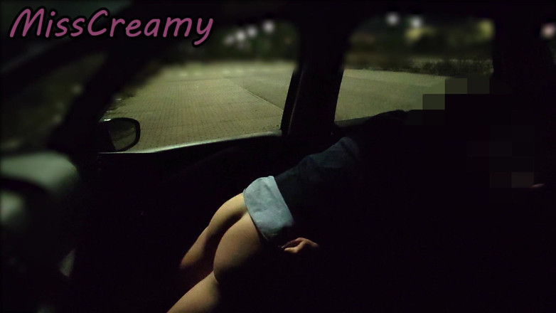 Miss Creamy: Ризикована зведена сестра вчителька займається публічним нічним сексом з гучним сквіртом і вуайєристом, ризикуючи – full hd uncut