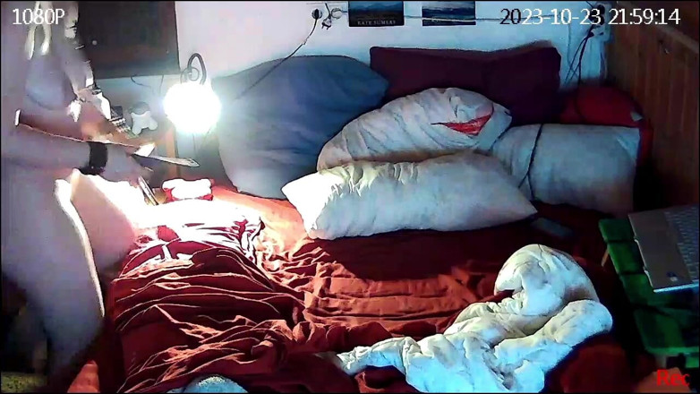KittieNoOne: Caught MILF Masterbating on Cam Using Multiple Toys