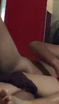 Desi indisches mädchen erstmals xXX video mit ihrem stiefbruder