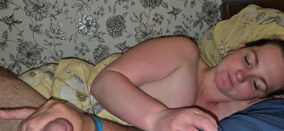 Mr D and Miss C: Masturbare în timp ce soția mea privește