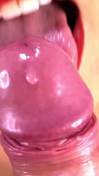 Delicious Kitty Blowjob