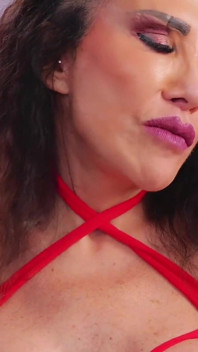 Queening Virgin - Oskar’s Experience