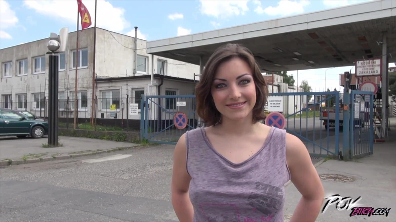 Czech Pornzone: Outdoor Job Offer - Alexis Cherry