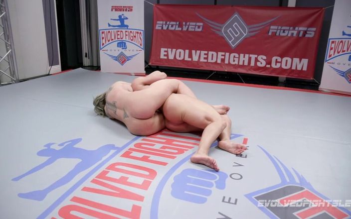Evolved Fights Lez: Dee Williams vs Brandi Mae - Loser Fucked With Real Life...