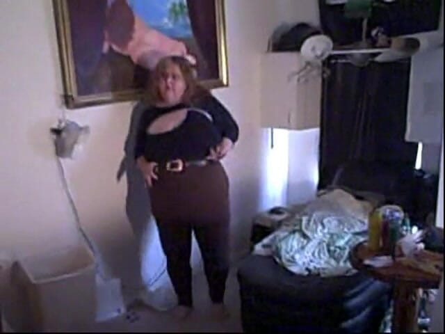 BBW nurse Vicki adventures with friends: Nurse Vicki struts' her stuff!