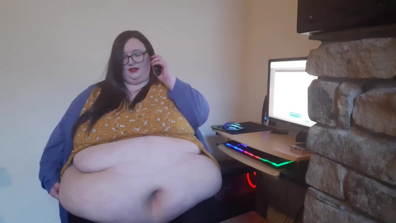 SSBBWLadyBrads: BBW secretary humiliated at work by boss. Pt 1