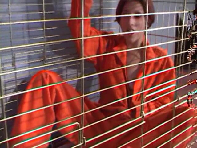 Threeway Entertainment: Threeway fucking in the prison