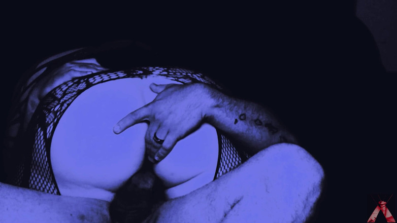 misterandmissesx: Mai întâi mi-a călărit fața, apoi mi-a călărit pula